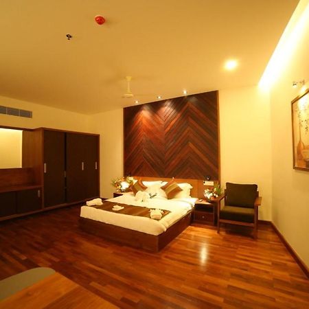 Woodies Bleisure Hotel Kozhikode Exterior photo